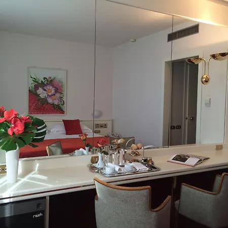 Starhotels Cristallo Palace Готель 4*