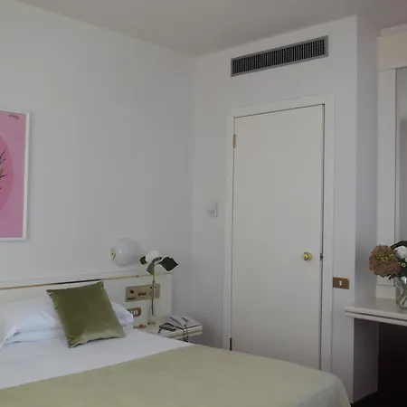Starhotels Cristallo Palace 4* Бергамо