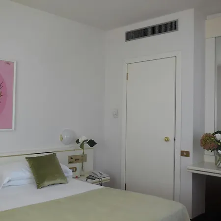 Starhotels Cristallo Palace 4* Бергамо