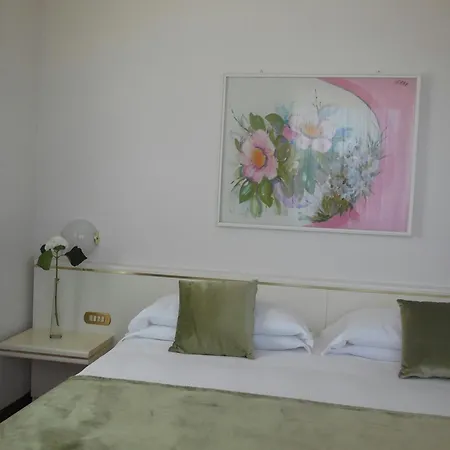 Готель Starhotels Cristallo Palace Бергамо