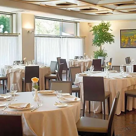 Starhotels Cristallo Palace 4*