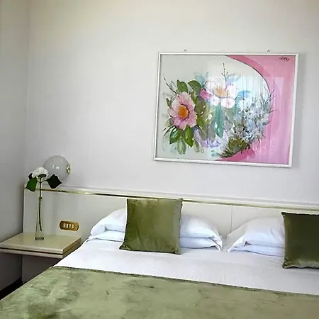 Hotel Starhotels Cristallo Palace 4*