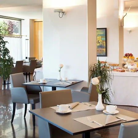 Ξενοδοχείο Starhotels Cristallo Palace