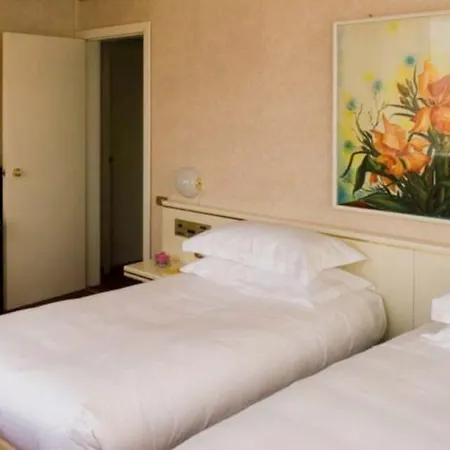 Ξενοδοχείο Starhotels Cristallo Palace 4*