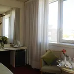 Starhotels Cristallo Palace Hotel 4*