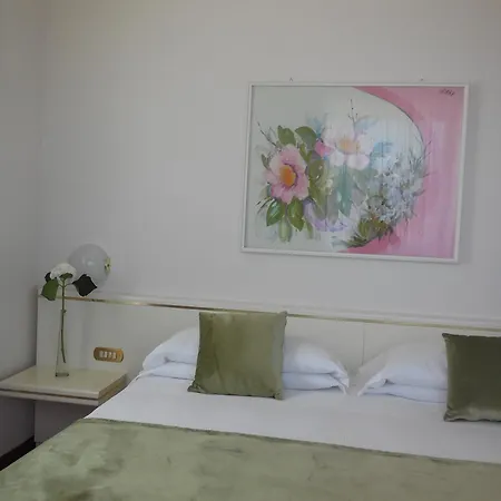 Starhotels Cristallo Palace 4*