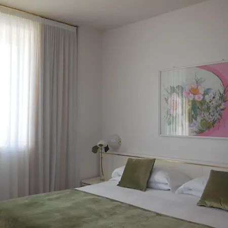 Starhotels Cristallo Palace Hotel 4*