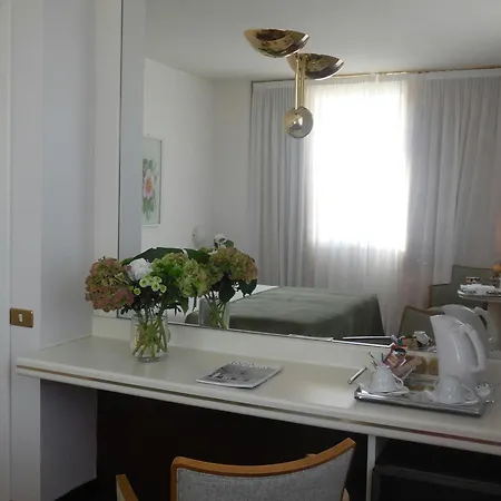 Hotel Starhotels Cristallo Palace