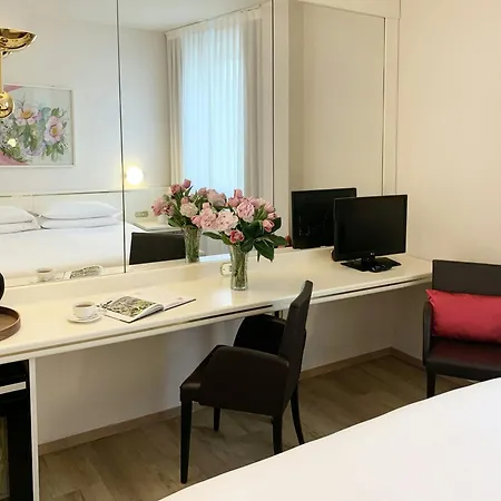 Starhotels Cristallo Palace 4* Bérgamo